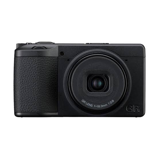 Ricoh GR IV